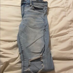 American Eagle Light Wash Ripped Jeans